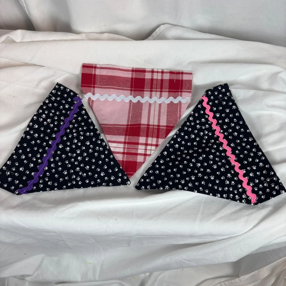 Handmade Dog Bandana Set of 3 Pink Plaid &‎ Paws Print Rickrack Trim Sz M